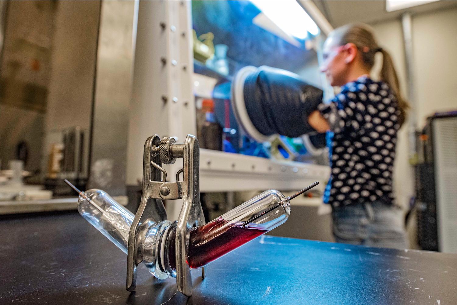 Sandia Labs testing energy storage technologies in the lab